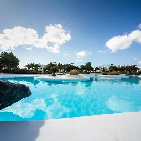 Molinos Holidays. 2 Bedrooms Costa Teguise